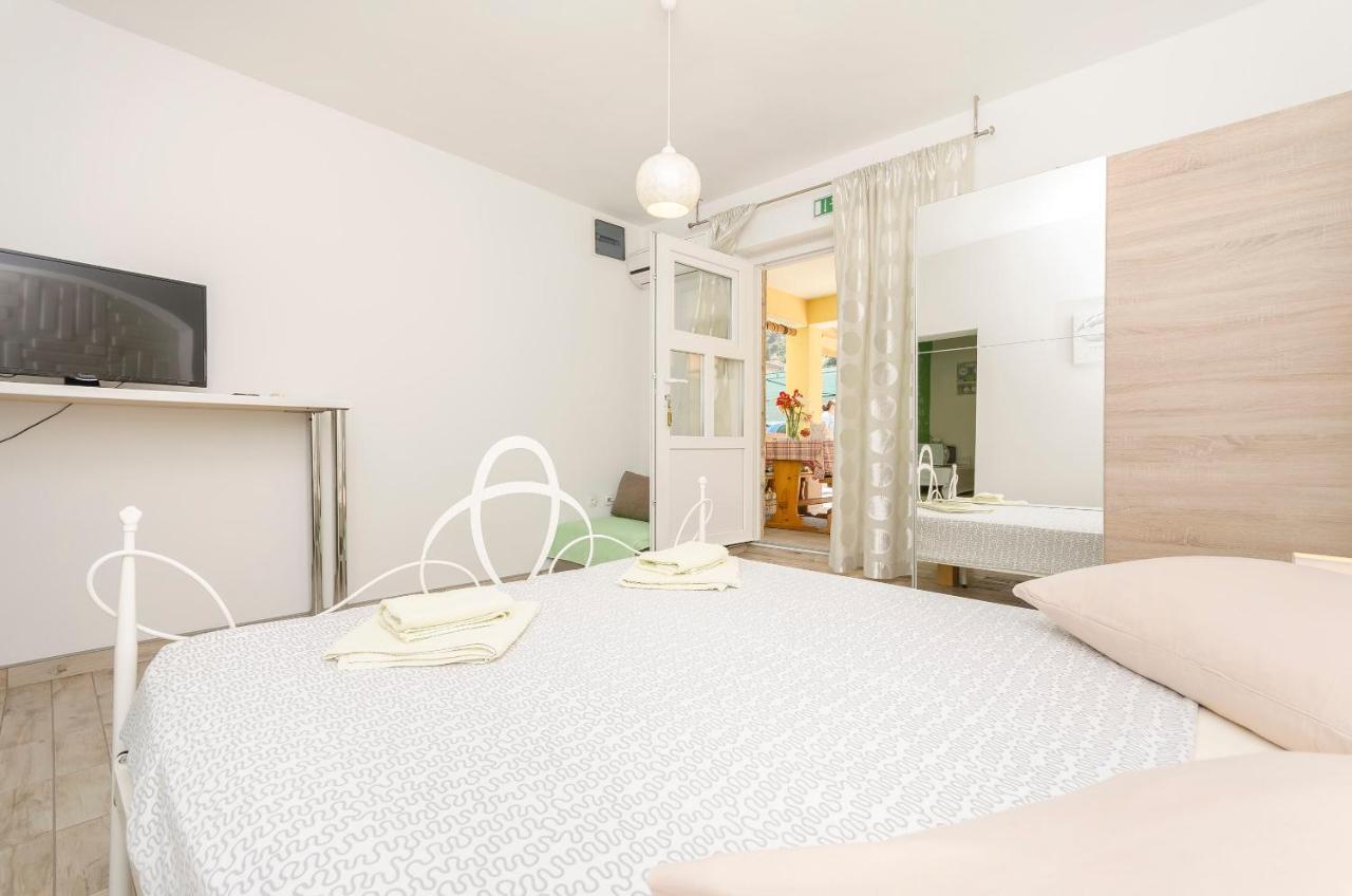 Apartments And Room Take It Easy Tribunj  Luaran gambar